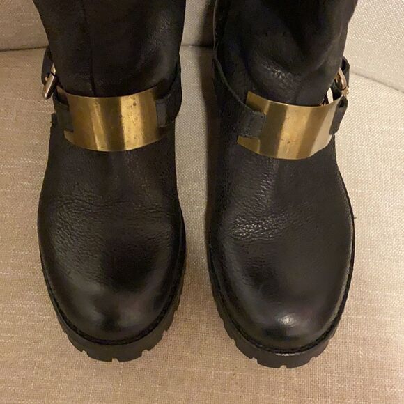 Knee boots - Picture 6 of 8